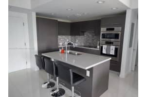 7825 NW 107th Ave Apt 312, Doral, FL 33178, Sold 10/20/23