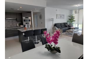 7825 NW 107th Ave Apt 312, Doral, FL 33178, Sold 10/20/23