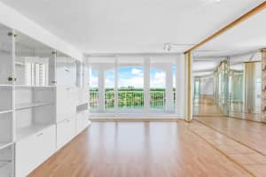 5401 Collins Ave APT 920, Miami Beach, FL 33140, Sold 10/23/23