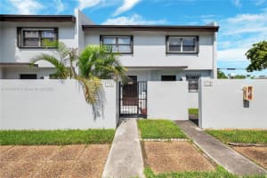 8000 SW 152nd Ave APT 115, Miami, FL 33193, Sold 10/02/23
