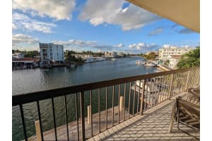 8100 Byron Ave APT 306, Miami Beach, FL 33141, Sold 05/15/24