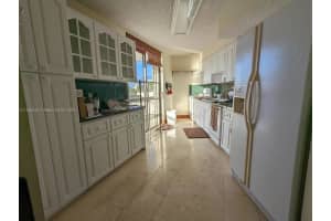8100 Byron Ave APT 306, Miami Beach, FL 33141, Sold 05/15/24