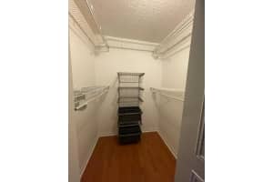 6296 NW 186th St APT 102, Hialeah, FL 33015, Sold 09/29/23
