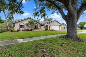 5703 SW 117th Ave, Cooper City, FL 33330, Sold 09/22/23