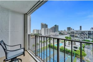 1000 Parkview Dr APT 1016, Hallandale Beach, FL 33009, Sold 11/09/23