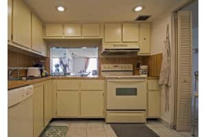 2625 Collins Ave APT 1905, Miami Beach, FL 33140, Sold 09/21/23