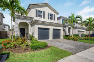 1424 SE 26th Rd, Homestead, FL 33035, Sold 10/27/23