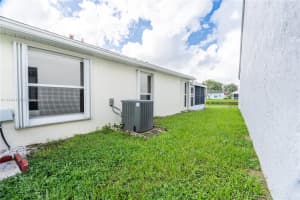 7537 Mansfield Hollow Rd, Delray Beach, FL 33446, Sold 11/17/23
