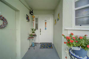 2515 SE 20th Pl 102 b, Homestead, FL 33035, Sold 09/28/23