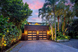 250 S Hibiscus Dr, Miami Beach, FL 33139, Sold 07/18/24