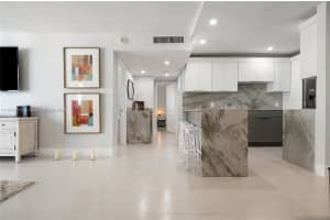 5701 Collins Ave APT 1417, Miami Beach, FL 33140, Sold 11/27/23