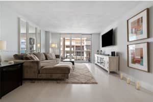 5701 Collins Ave APT 1417, Miami Beach, FL 33140, Sold 11/27/23