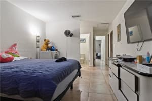 9640 SW 152nd Ave APT 28, Miami, FL 33196, Sold 11/09/23
