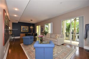 226 N Latitude Cir Apartment 305, Delray Beach, FL 33483, Sold 10/19/23