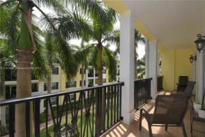 226 N Latitude Cir Apartment 305, Delray Beach, FL 33483, Sold 10/19/23