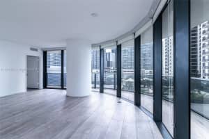 55 SW 9th St Apt 1106, Miami, FL 33130, Sold 12/04/23