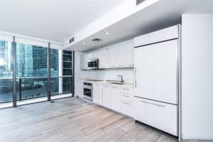 55 SW 9th St Apt 1106, Miami, FL 33130, Sold 12/04/23