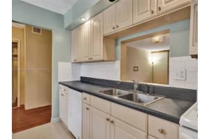 610 NE 12th Ave APT 207, Hallandale Beach, FL 33009, Sold 10/31/23