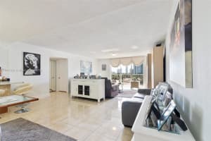 2851 NE 183rd St #701e, Aventura, FL 33160, Sold 12/18/23