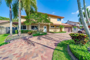 6951 E Wedgewood Ave, Davie, FL 33331, Sold 10/18/23