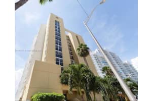5880 Collins Ave APT 1004, Miami Beach, FL 33140, Sold 09/27/24