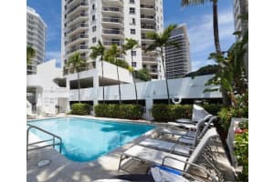 5880 Collins Ave APT 1004, Miami Beach, FL 33140, Sold 09/27/24