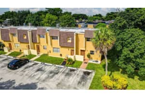 5742 Blueberry Ct #45, Lauderhill, FL 33313, Sold 10/20/23