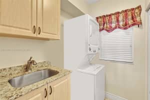 18100 N Bay Rd #1106, Sunny Isles Beach, FL 33160, Sold 11/08/23