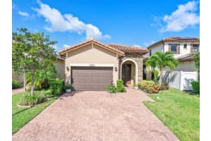4923 NW 51st Ter, Tamarac, FL 33319, Sold 10/13/23