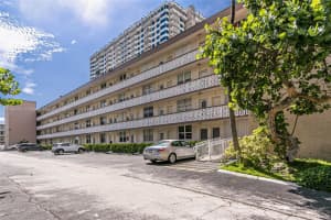 1936 S Ocean Dr #3a, Hallandale Beach, FL 33009, Sold 12/28/23