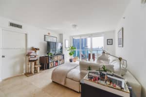 31 SE 5th St APT 1808, Miami, FL 33131, Sold 04/17/24