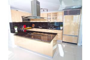 6899 Collins Ave UNIT 1403, Miami Beach, FL 33141, Sold 11/03/23