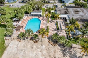 9365 Fontainebleau Blvd APT E224, Miami, FL 33172, Sold 11/17/23