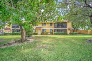 3047 N Oakland Forest Dr APT 201, Oakland Park, FL 33309, Sold 12/19/23