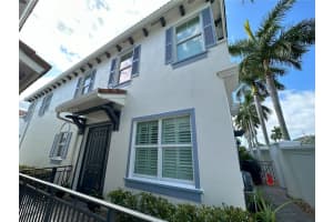 3118 Waterside Cir, Boynton Beach, FL 33435, Sold 10/18/23
