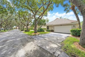 9800 NW 18th Pl, Plantation, FL 33322, Sold 11/13/23
