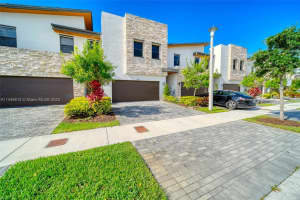 10536 NW 79th St, Doral, FL 33178, Sold 01/23/24