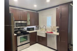 7634 SW 55th Ave a, Miami, FL 33143, Sold 10/06/23