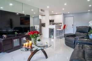 5199 NW 7th St APT 114, Miami, FL 33126, Sold 10/06/23