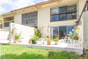 14369 Kendale Lakes Cir, Miami, FL 33183, Sold 12/07/23
