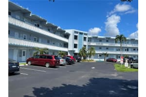 2200 Park Ln APT 204, Hollywood, FL 33021, Sold 11/09/23
