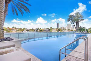 20201 E Country Club Dr APT 308, Aventura, FL 33180, Sold 11/27/23