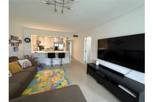 8435 SW 156th Ct APT 1013, Miami, FL 33193, Sold 10/31/23