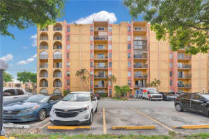 4717 NW 7th St Apt 302-10, Miami, FL 33126, Sold 11/10/23