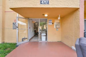 4717 NW 7th St Apt 302-10, Miami, FL 33126, Sold 11/10/23