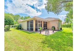 4035 Palm Pl, Weston, FL 33331, Sold 10/17/23