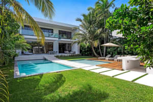 2211 Meridian Ave, Miami Beach, FL 33139, Sold 06/14/24