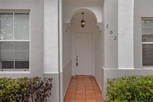 5440 NW 107th Ave APT 202, Doral, FL 33178, Sold 10/12/23