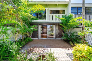 7139 SW 53rd Ln, Miami, FL 33155, Sold 10/16/23