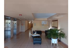 9686 Fontainebleau Blvd APT 108, Miami, FL 33172, Sold 11/28/23